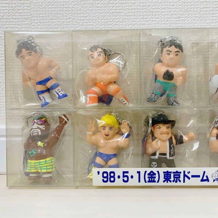 全日本プロレス　98.5.1東京ドーム　フィギュア12体セット Amazon.co.jp: 全日本プロレス '98.5.1 東京ドーム フィギュア